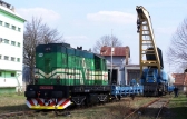 742 452-6
