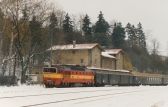 750 403-8