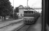 753 190-8