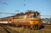 240 089-3