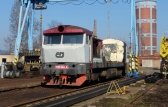 749 042-8