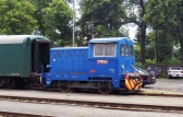 700 586-1