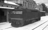 751 228-8
