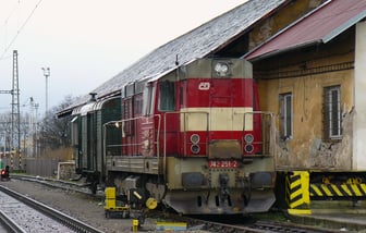 742 251-2