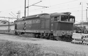753 028-0