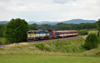 754 048-7