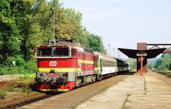 754 086-7