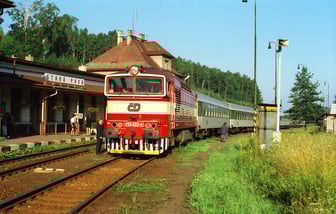 750 403-8