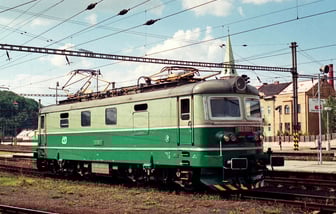 122 001-1