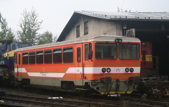 811 011-0