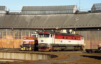 749 042-8