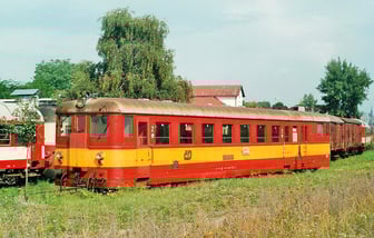 830 093-1