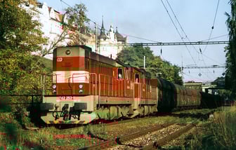742 253-8