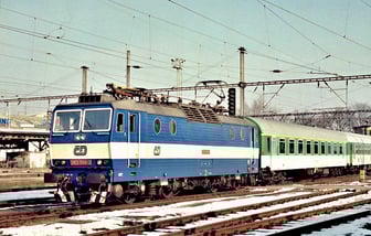 363 066-2