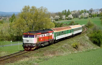 749 008-9