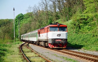 749 224-2