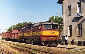 751 186-8
