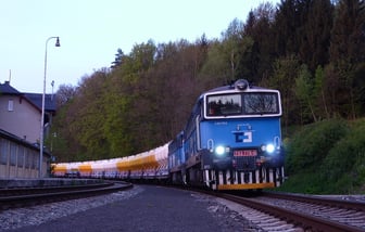 753 778-0