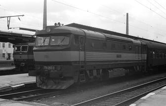 751 052-2