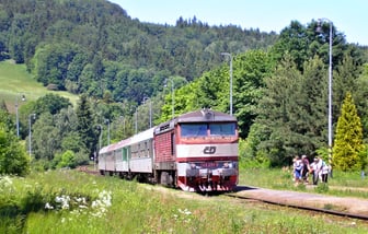 749 251-5