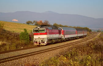 754 033-9