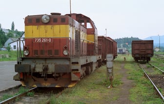 735 261-0