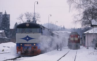 751 002-7