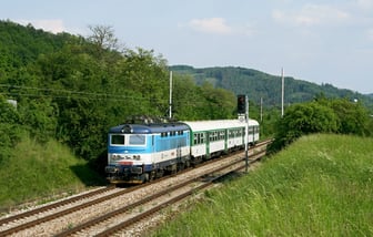 242 221-0