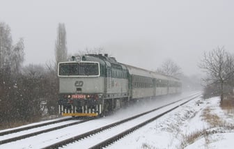 754 043-8