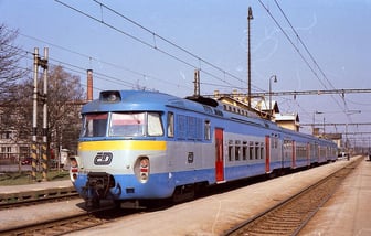 451 054-4