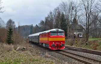 751 033-2