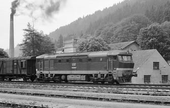 752 011-7