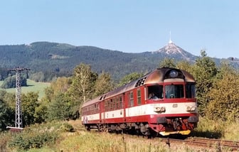 853 004-0