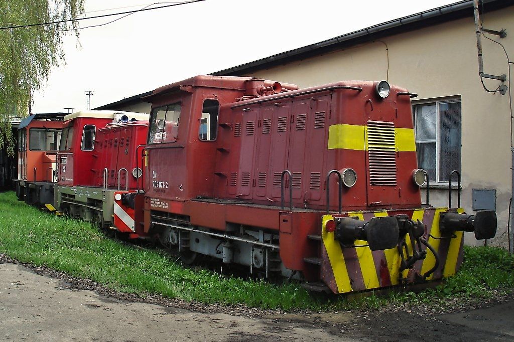 702 071-2