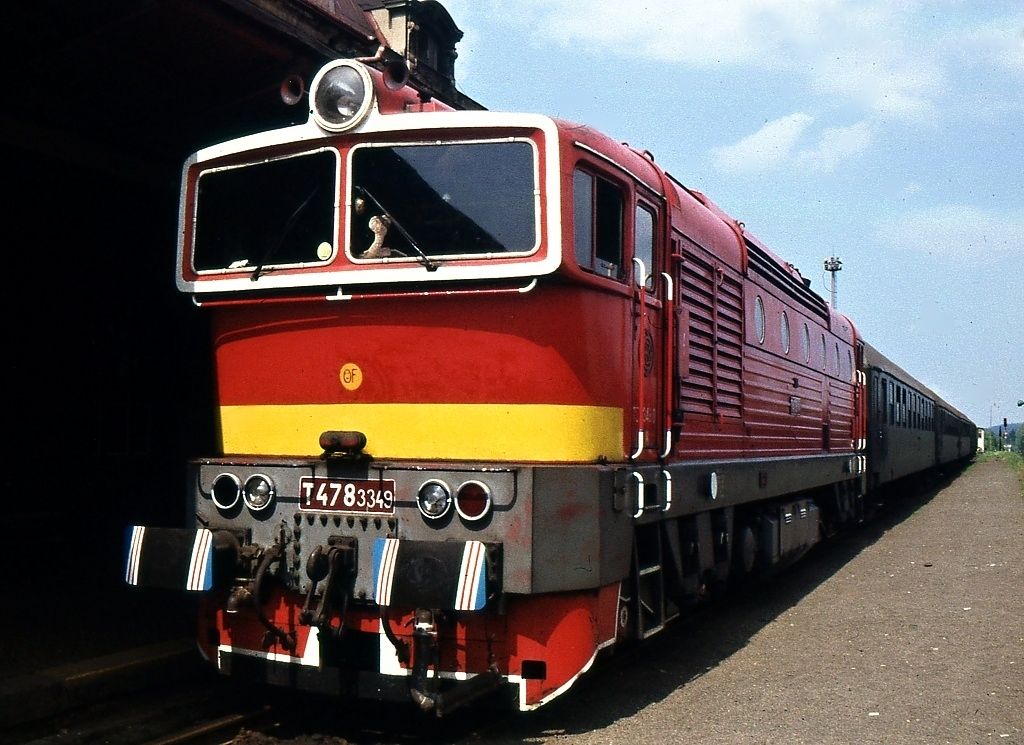 753 349-0