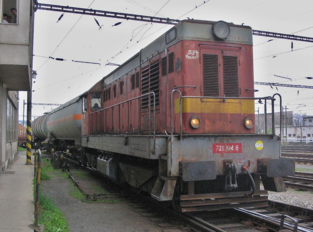 721 104-8