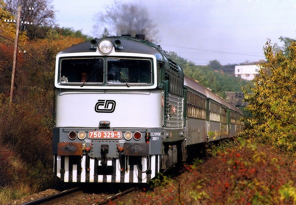 750 329-5