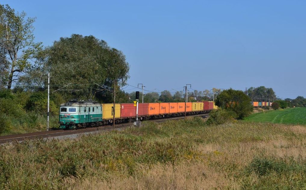 122 009-4
