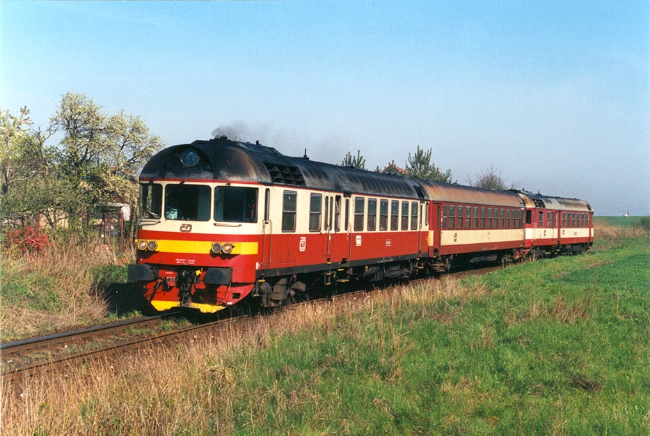 853 021-4