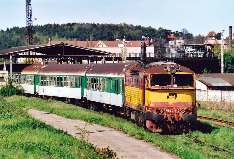 750 217-2