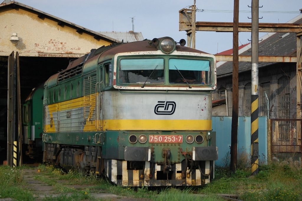 750 253-7