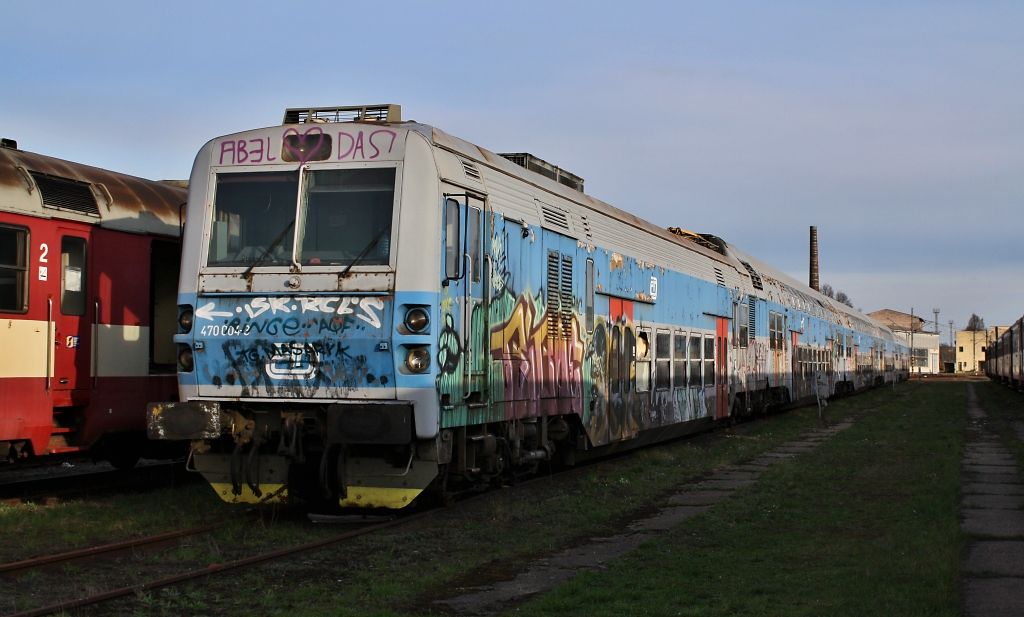 470 004-3