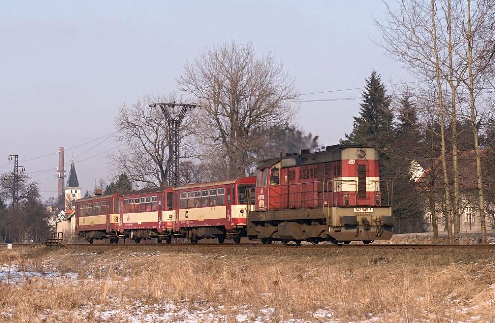 742 045-8