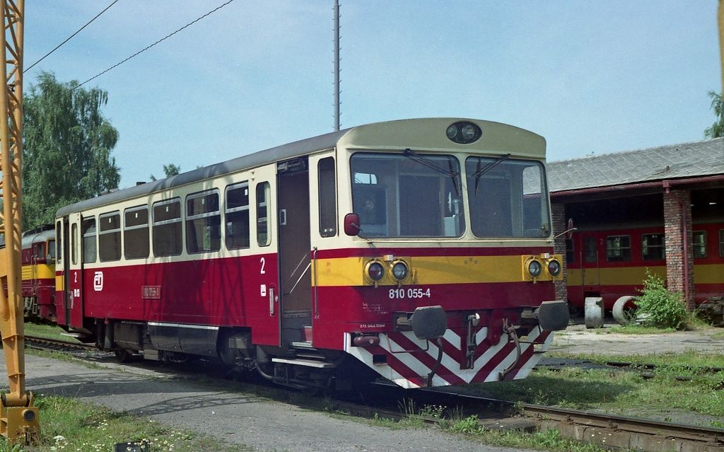 810 055-4