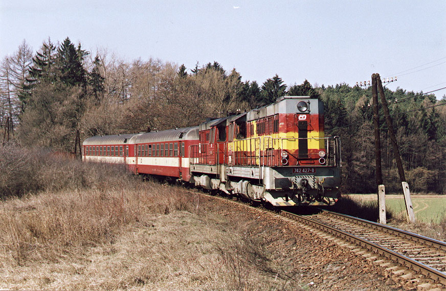 742 427-8