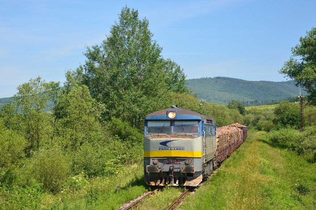 752 030-7