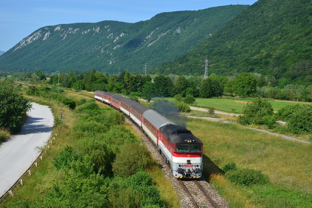 754 011-5