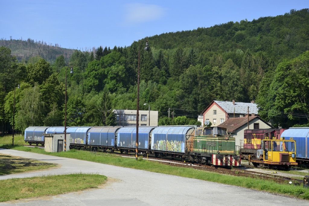 710 099-3