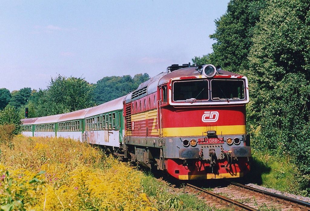 754 086-7