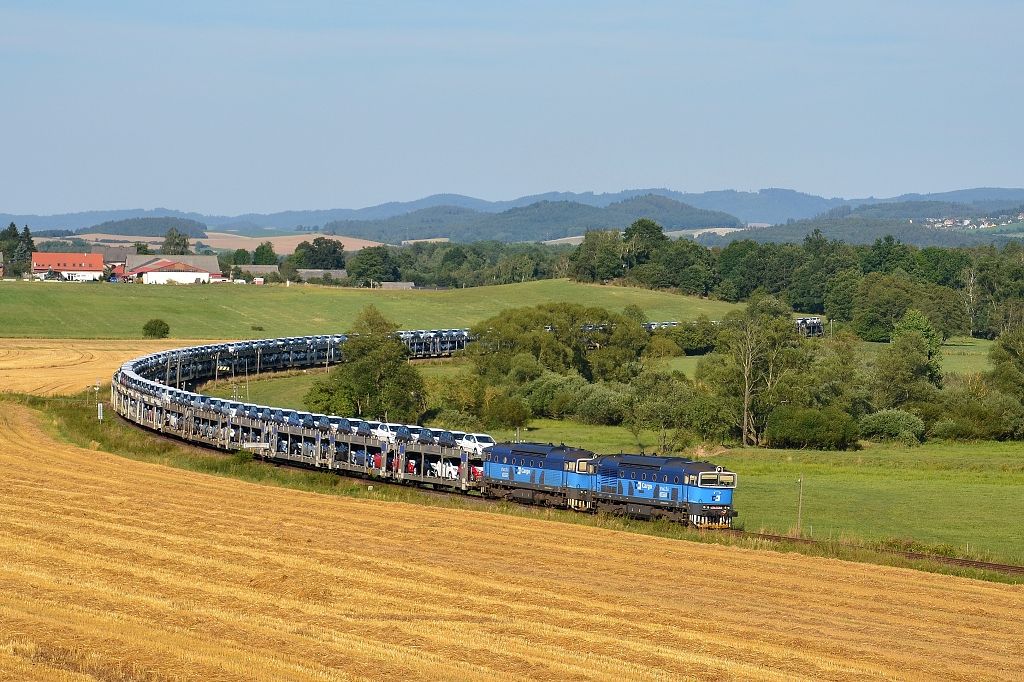 753 773-1